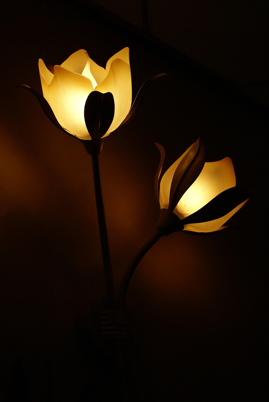 lamps-558122_1280